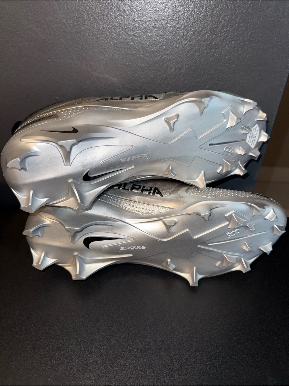 NWOT Nike Alpha Menace 4 Elite Saquon Barkley Football Cleats Men’s Size 9 - Picture 7 of 8